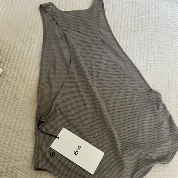 LAB W Grid Mesh Training Tank *Graphic - Picture 8 of 10